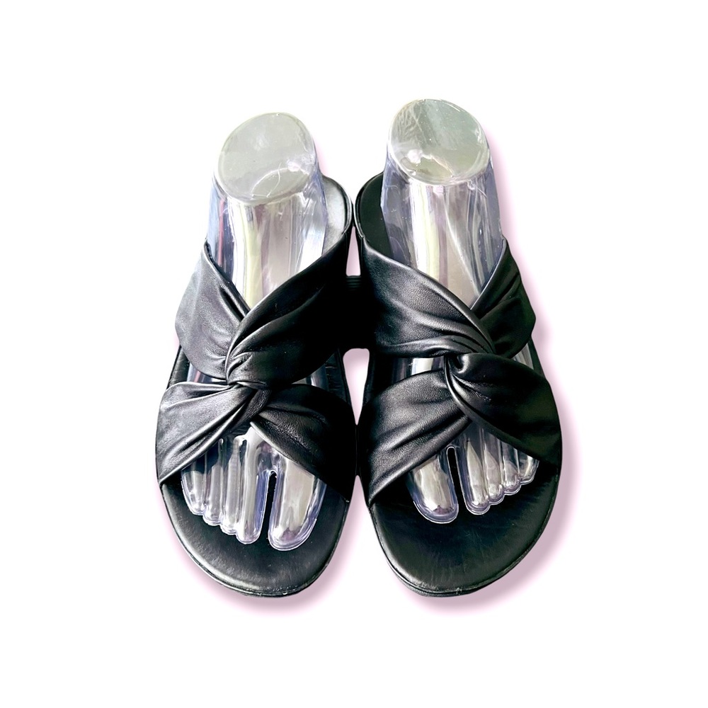 FITFLOP TWISS LEATHER SLIDE SANDAL V15-001 (BLACK) ~ Size 8